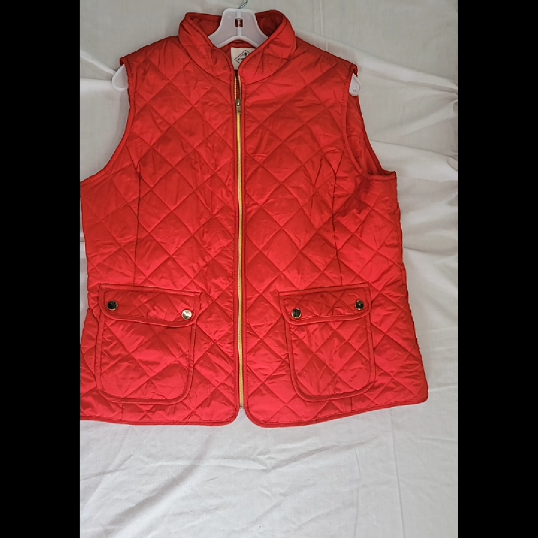 St. John's Bay XL Red Quilted Vest