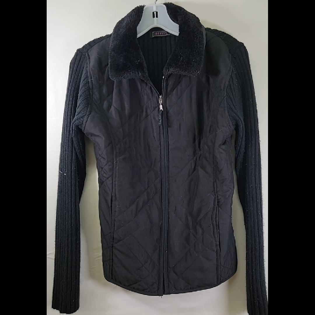Men's Quilted Black Jacket with Faux Fur Collar