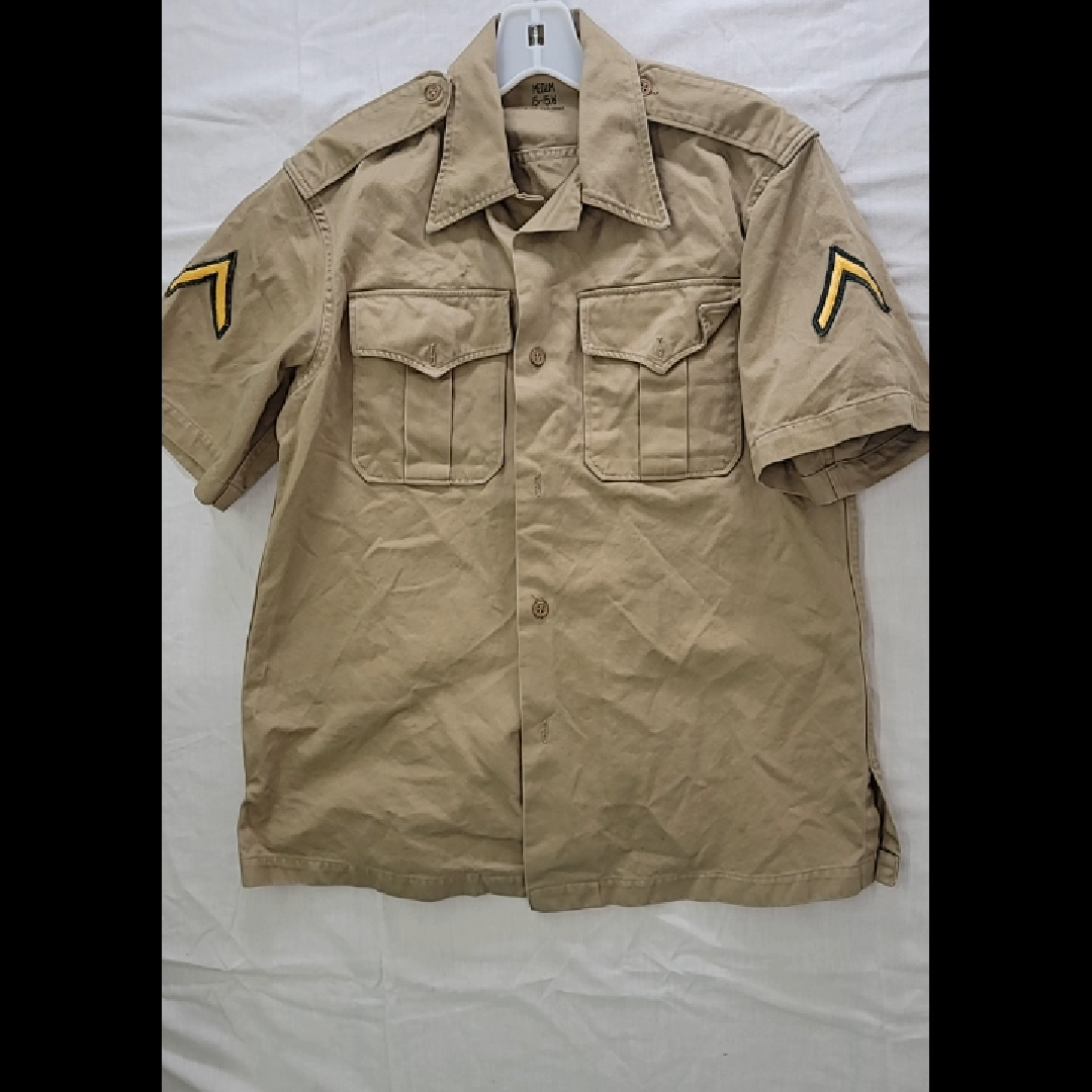 Men's Tan Military Style Shirt Size M