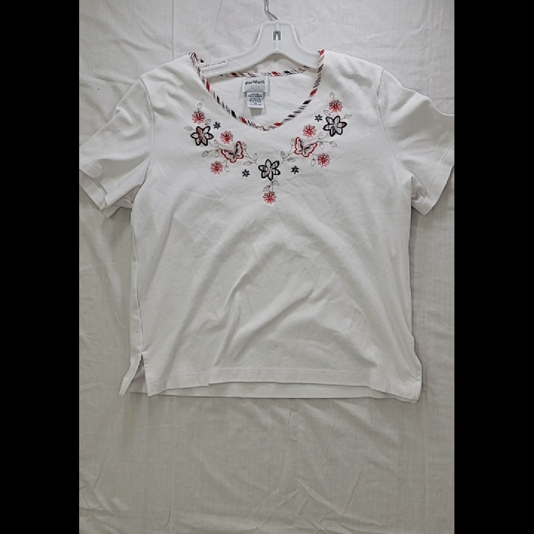 Bon Worth White Embroidered T-shirt - XSP