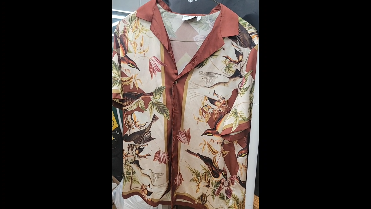 Men’s ASOS Satin-style shirt S