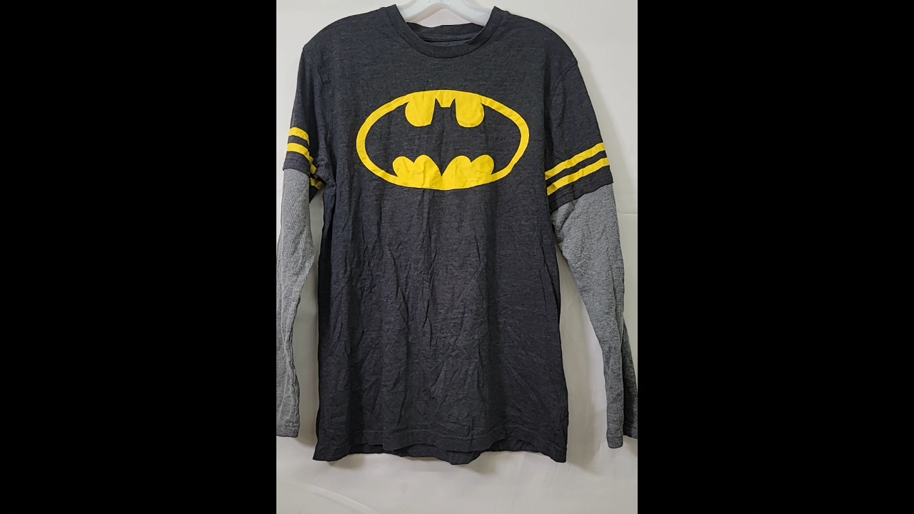 Batman Long Sleeved Size M