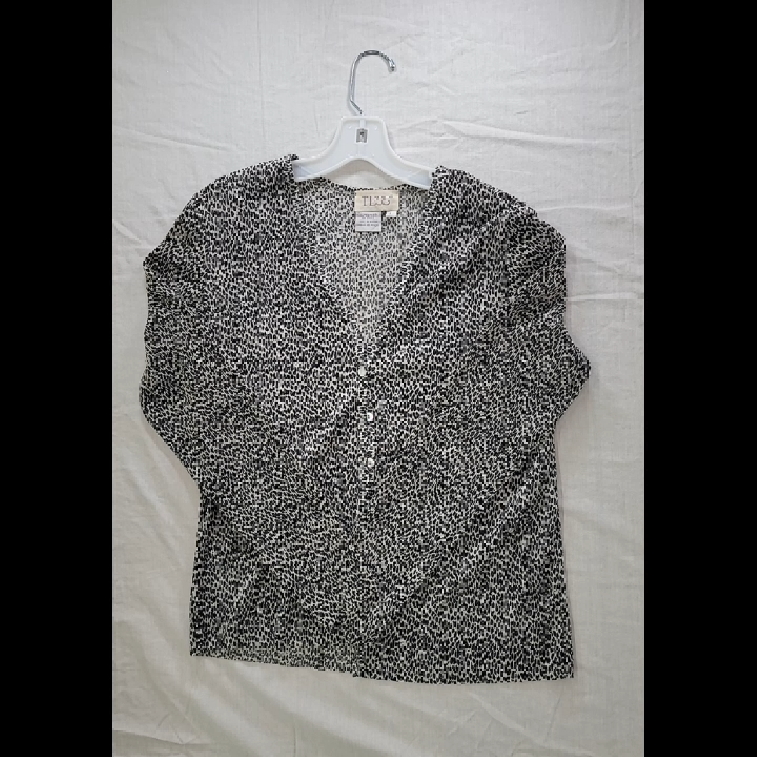 TESS Women's Black and White Printed Button-Up Top - Size L