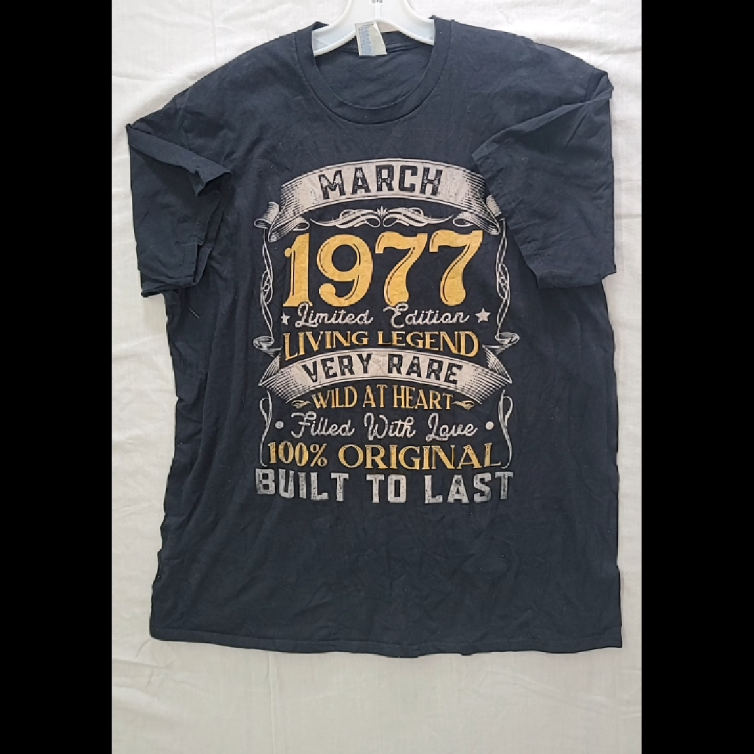 Limited Edition 1977 Black T-Shirt Size XL