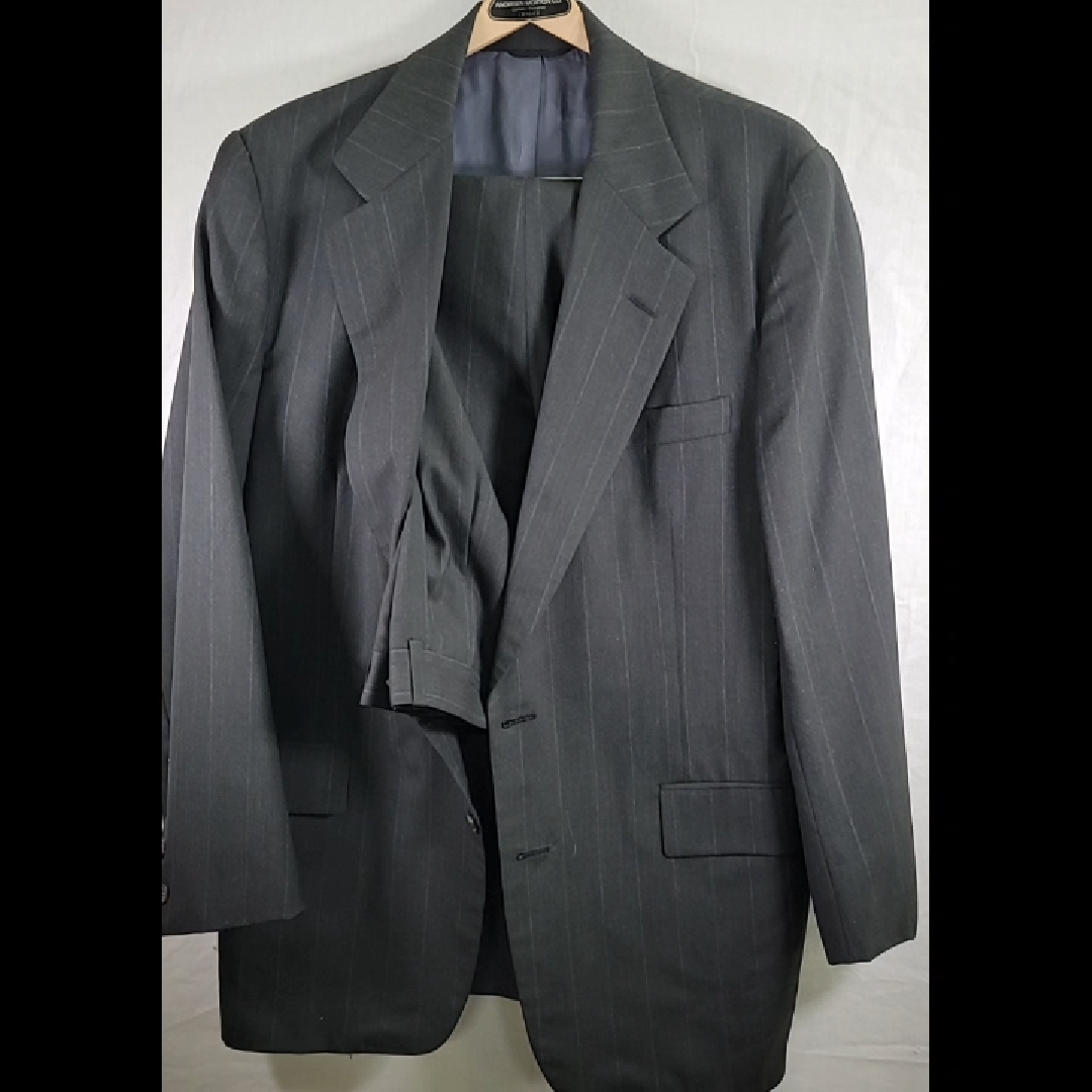 Vintage Andrisen Morton Men's Pinstripe Pleated and Cuffed Suit Size L