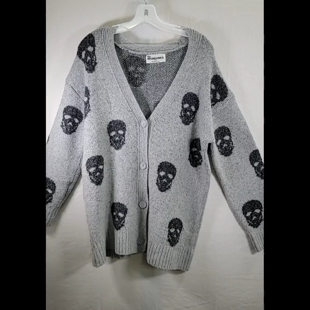 No Boundaries Gray Skull Cardigan Size M