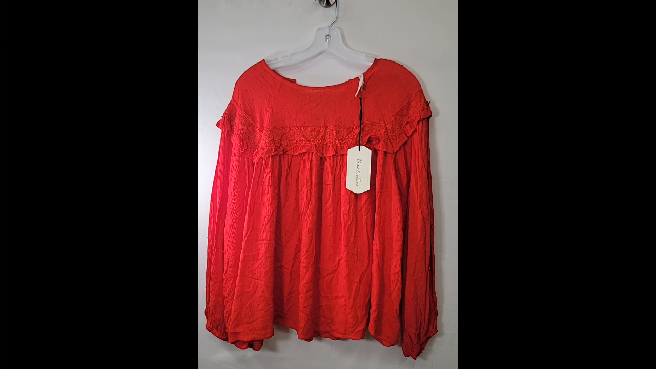 Vine & Love Womens Shirt Size S - NWT