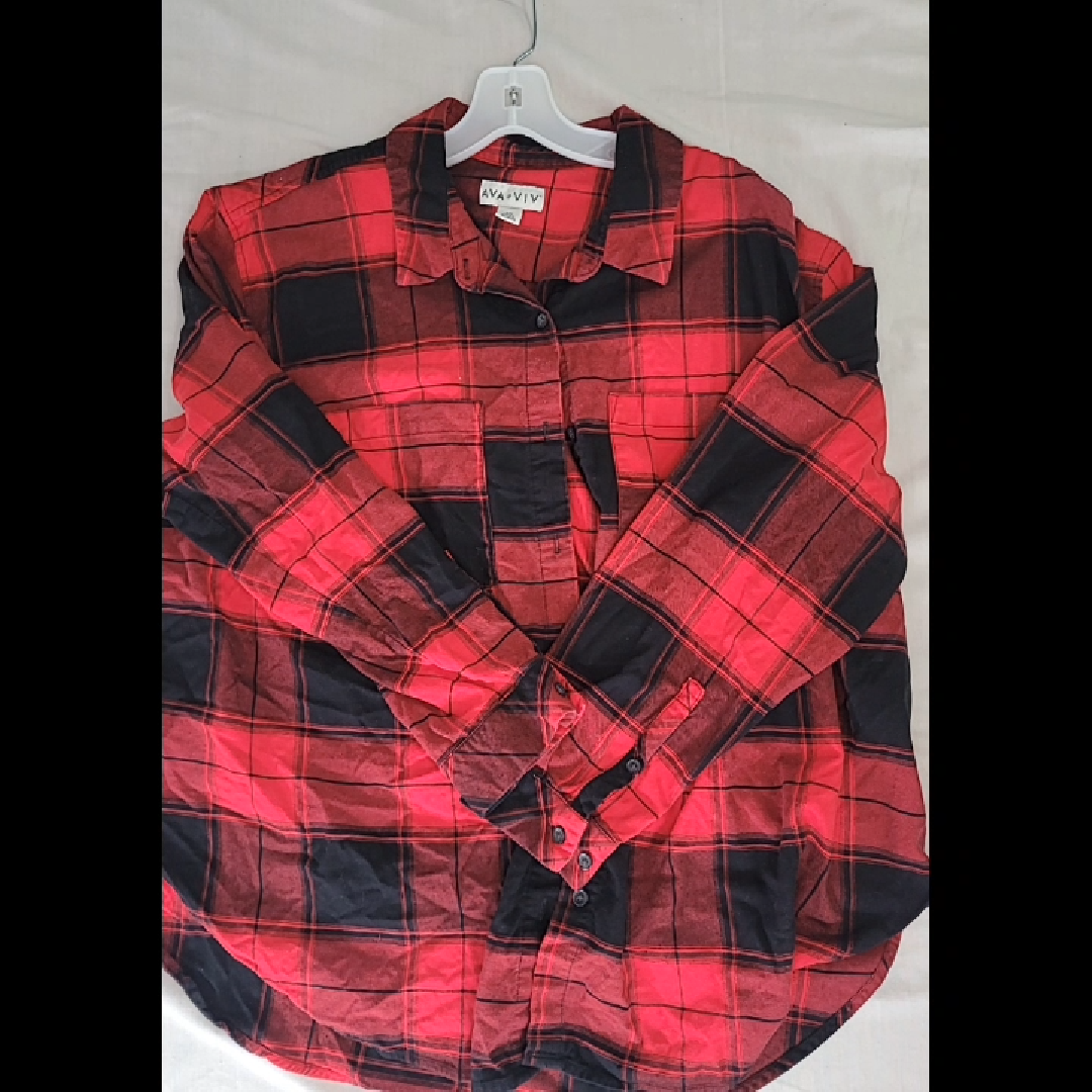 Ava & Viv Women's Plaid Button-Down Shirt - XXL