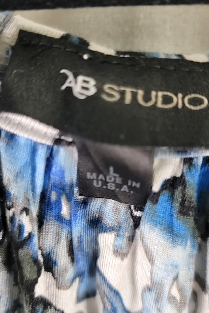 AB Studio Women's Printed Top Size Xl - NWT