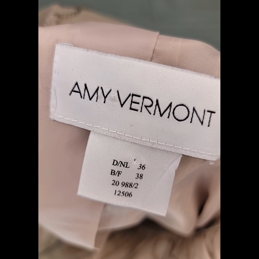 Vintage Amy Vermont Beaded Beige Jacket Size 36 (S)