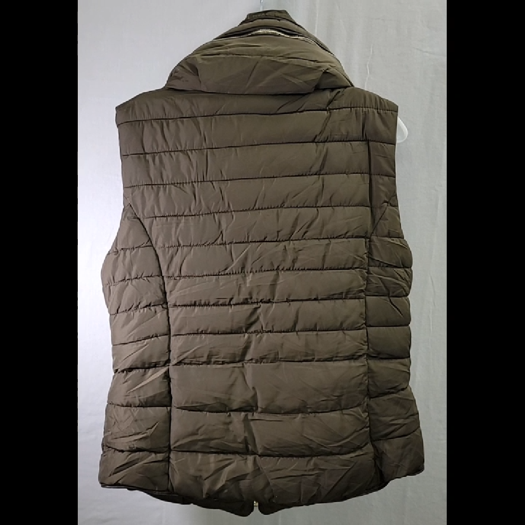 YMI Women's Green Quilted Vest With Faux Fur Neck Size L