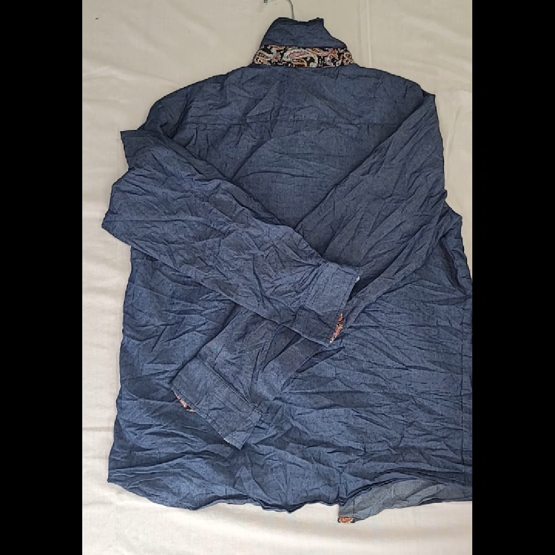 Stylish Men's Denim Shirt With Floral Accents Size L