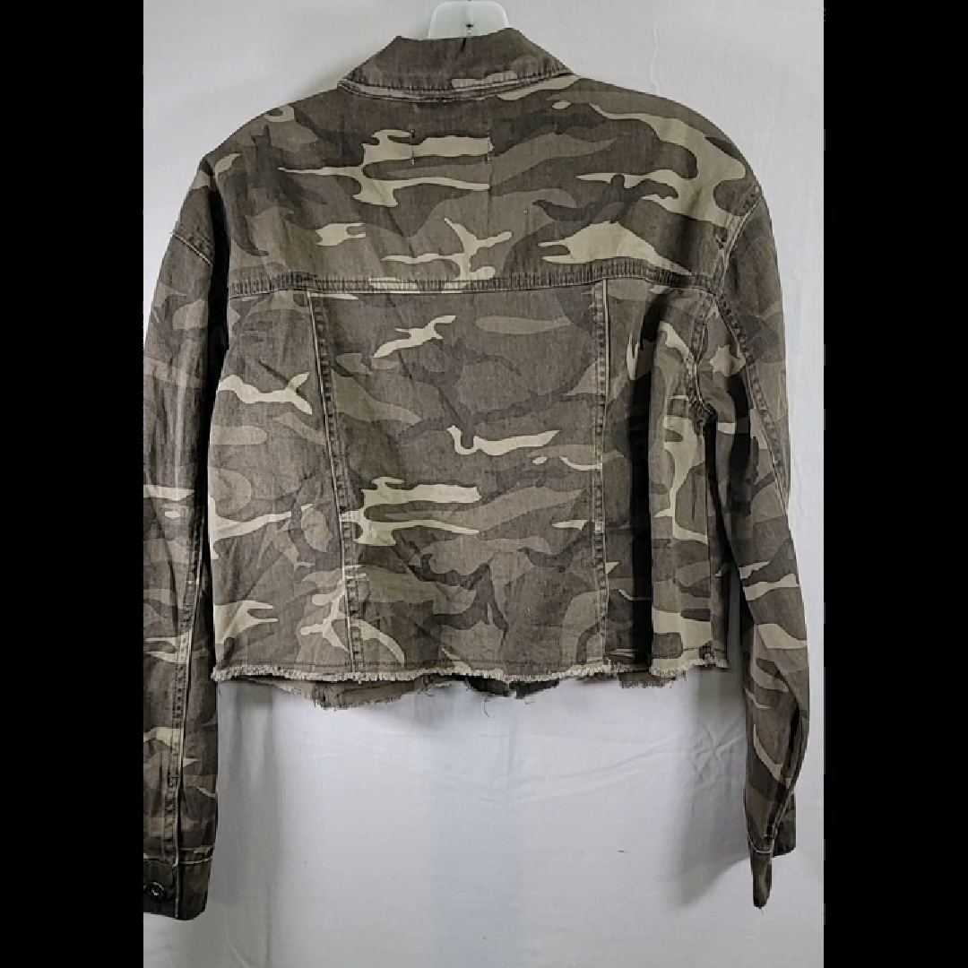 Working Title Camo Cropped Denim Jacket Size M