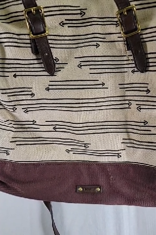Fossil Tote Bag with Arrows Design