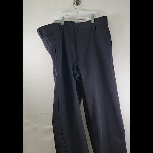 Classic Black Pants for Versatile Styling
