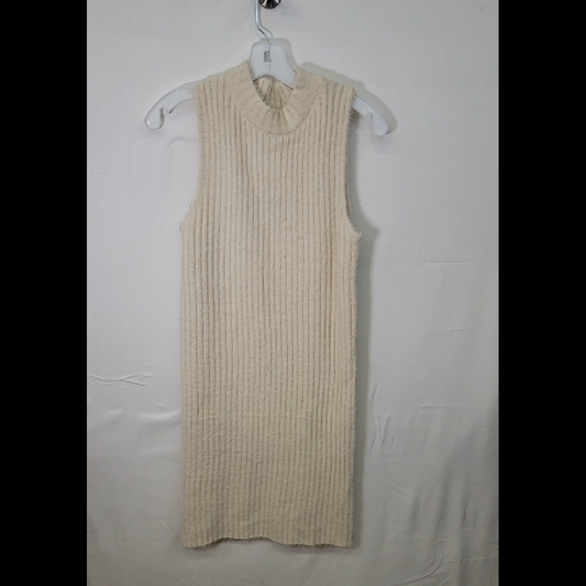 Oystree Sleeveless Cream Knit Dress