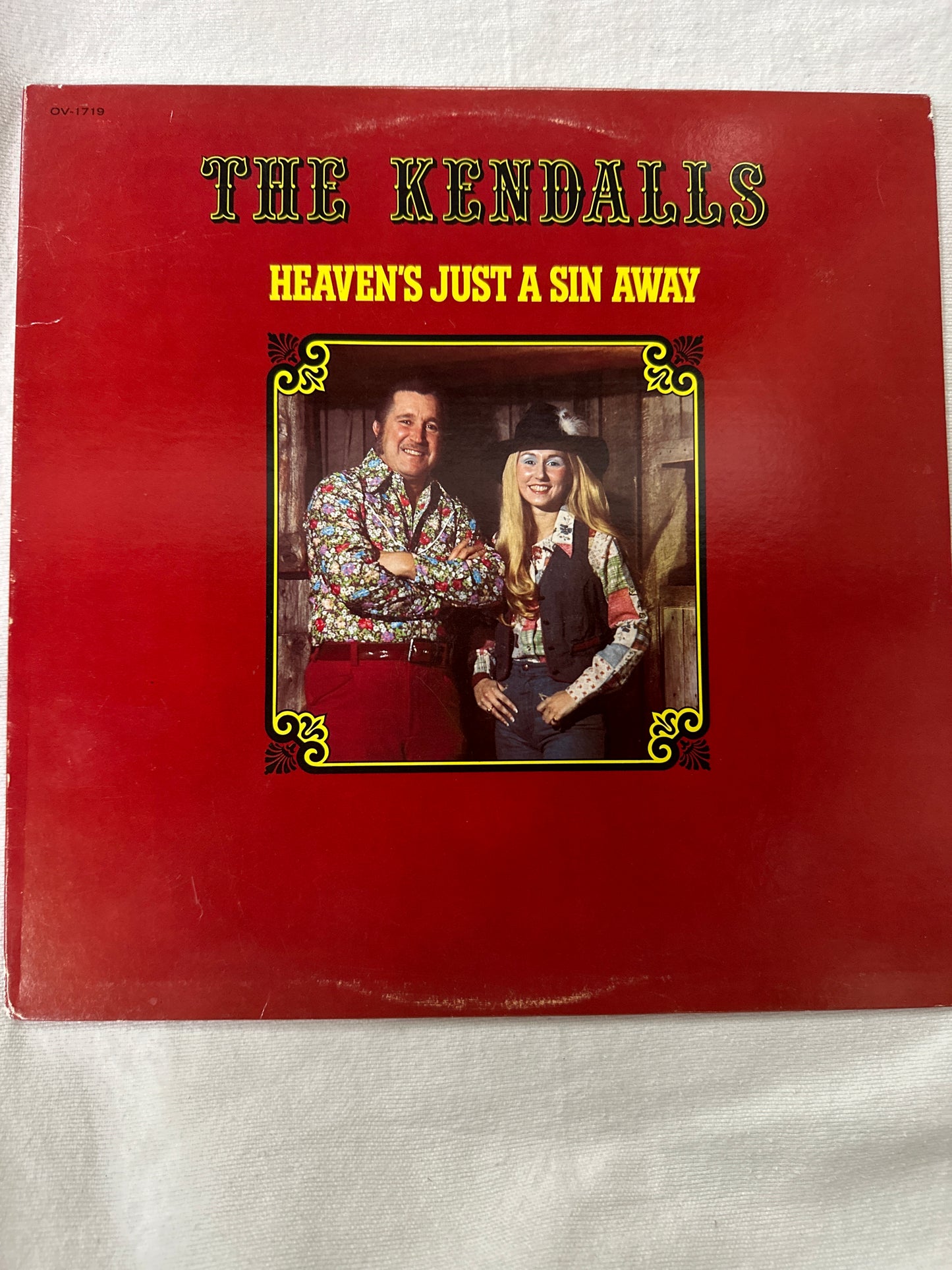The Kendalls - Heaven's Just A Sin Away