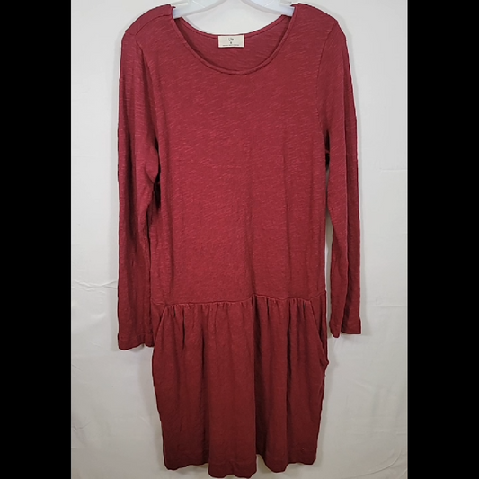 t. la Long Sleeve Red Dress with Ruffle Hem Size M