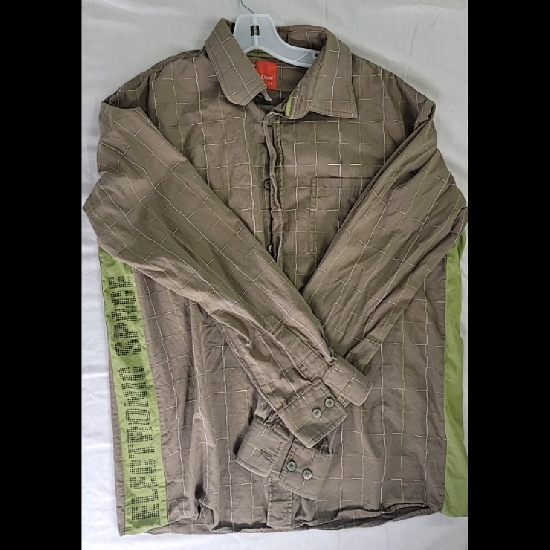 s.Oliver Men's Khaki Button-Down Shirt with Olive Green Accents Size L