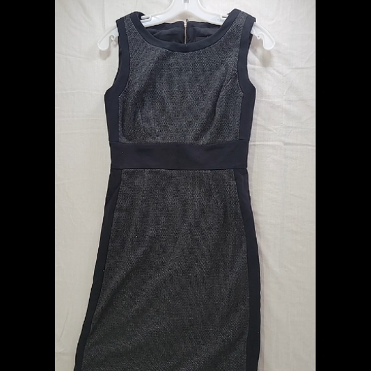 Tahari Women's Size 2 Elegant Black/Gray Dress