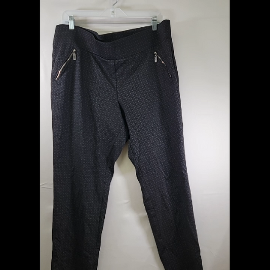 Chic Dark Patterned Pants with Zipper Pockets