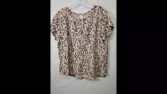 Light Cheetah Print Tee Size L
