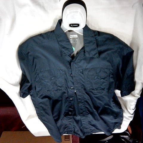 Columbia Men's Short Sleeve Button-Down Shirt