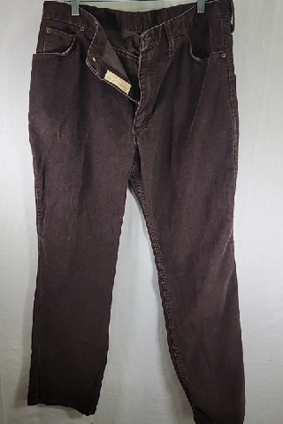 Vintage Wrangler Men's Corduroy Brown Pants Size 38 Short