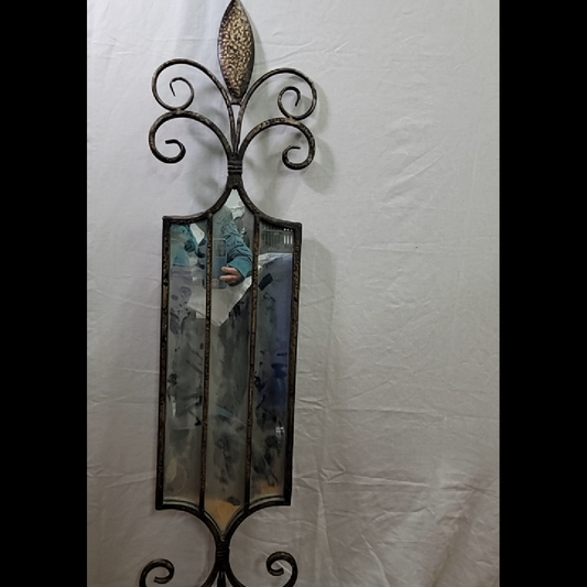 Angular Metal Mirror
