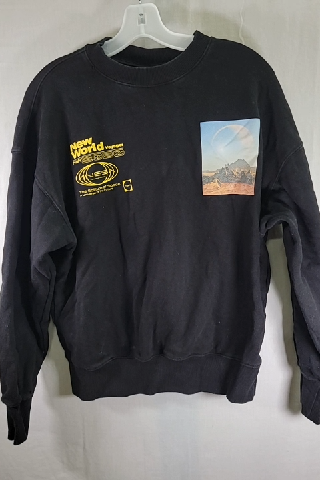 New World Voyager 2020 Black Pullover Crewneck Size S